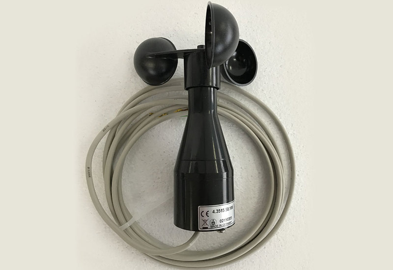 Anemometer